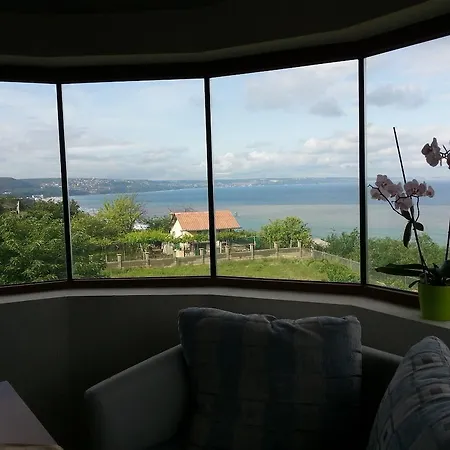 Sea View Family 2*